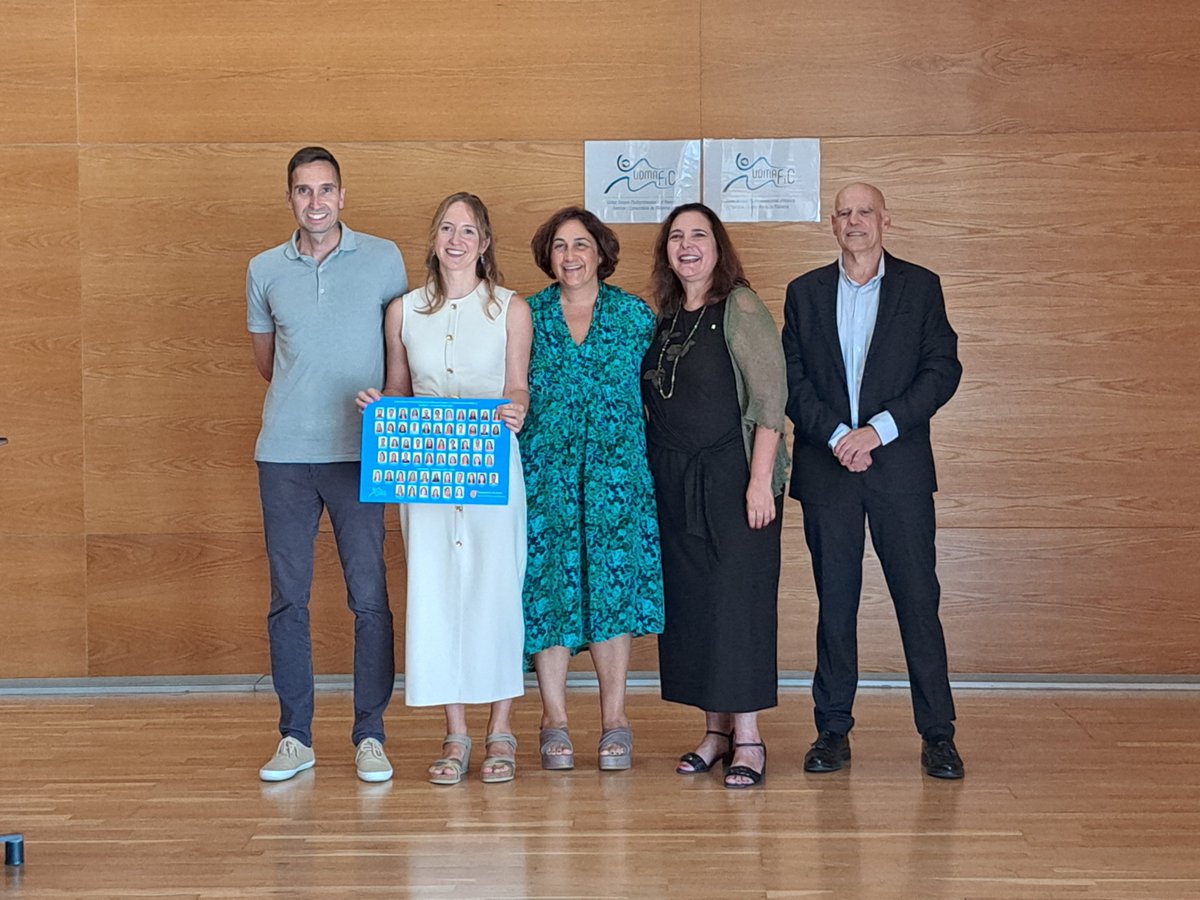 SalutGOIB's tweet image. La consellera de Salut, @manuelaG_Romero, ha participat a l’acte de graduació dels 43 residents de medicina familiar i comunitària que han completat la formació a Mallorca
👉Més del 72% d’aquests residents han decidit formar part de l'@ibsalut
🔗tn.caib.es/28gqSXR9AnXB