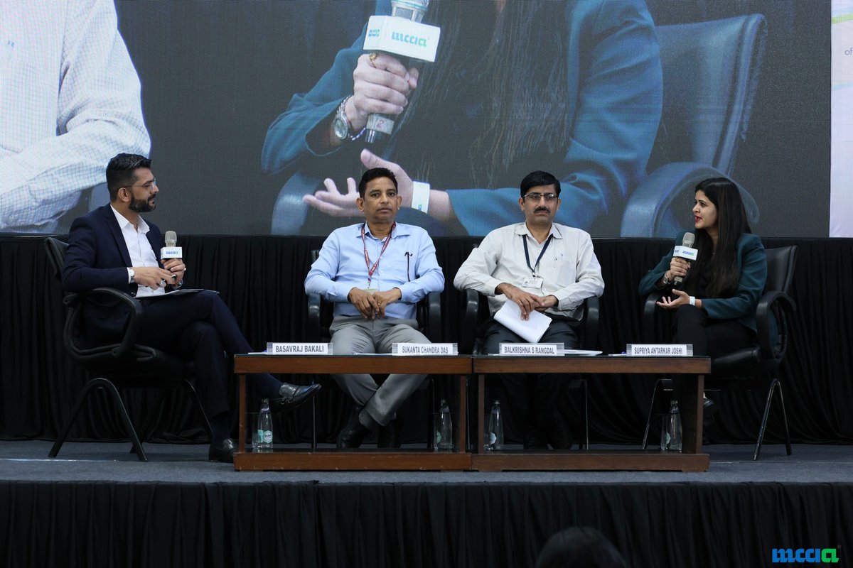 MCCIA_Pune's tweet image. Insights on Ergonomics and Physical Well-being in the space of Industrial Health & Safety, Panel Catalyst, Mr. @BasavrajBakali
Good ergonomic practices are essential for employee health and productivity:
– Maintain correct posture without prolonged static positions
– Incorporate…