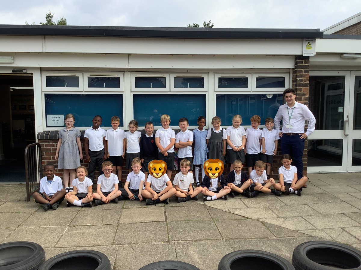 Team Lion🦁 would like to say a huge thank you to Mr Oliver for all his support these last 3 weeks in Year 2! #teamcroxby