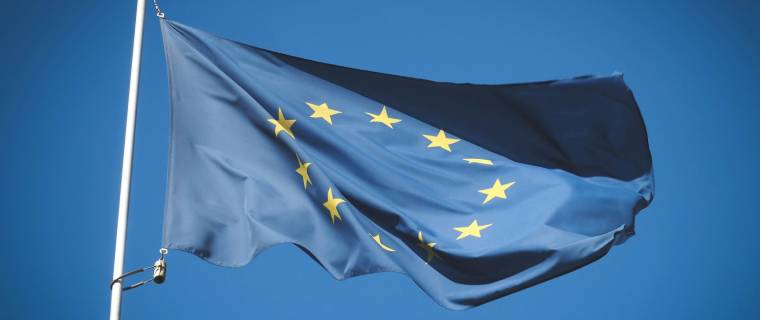 Los fondos del mercado monetario (#MMF) superan ya los 1,9 billones de euros en la zona euro.  

Más que vehículos de liquidez, ganan peso estructural por su regulación (MMFR), baja volatilidad y preservación de capital.  

Sus claves▶️acortar.link/brvLrJ 
#FondosMonetarios