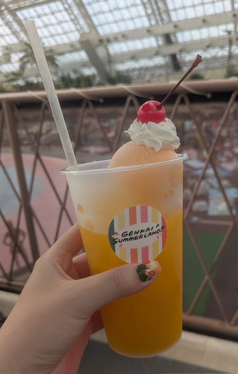 engawaparty's tweet image. 限界サマーランド楽しかった〜!
中ライスを飲み食いできて良かったです
アトラクションでアナウンスが流れる事を知らなくて、家族とメリーゴーランド乗ってたら急に焼きパンのゆるゆるアナウンス始まって楽しかった(何故か2回流れてたし)
謎解きは参加できずだったのが心残り🥲
#GENKAISUMMERLAND