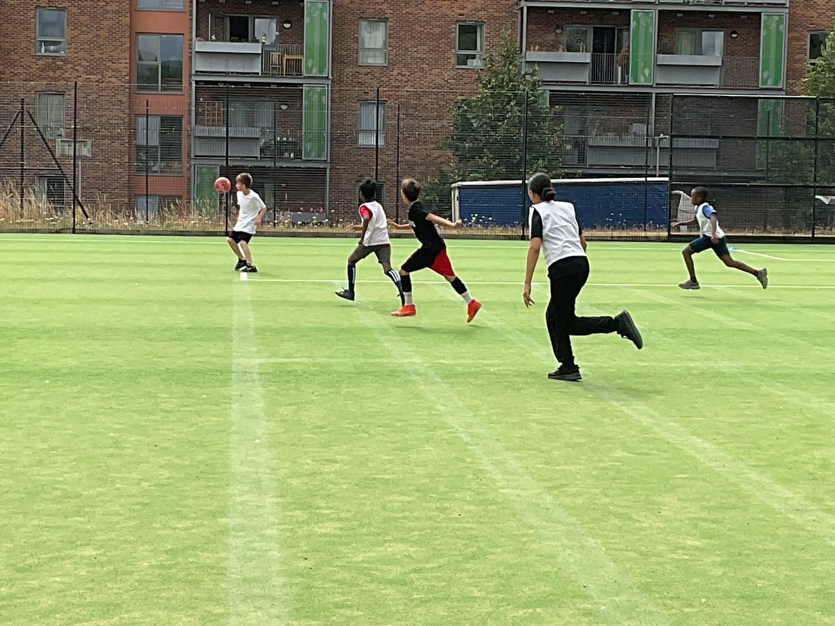 Ranikhet Academy (@ranikhetacademy) on Twitter photo Ranikhet football cup Round 1. Let the tournament begin. #proudtobelong Ranikhet football cup Round 1. Let the tournament begin. #proudtobelong