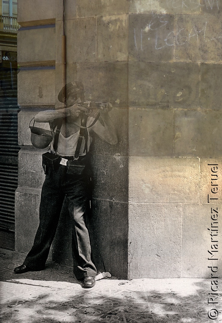 ricard_martinez's tweet image. Demà tenim una cita amb el Sol.
Guiats per les fotos d’Agustí Centelles del 19/07/1936, caminarem entre l’espai congelat a les imatges i la ciutat que respira sota aquella mateixa llum.
lavenc.cat/noticia/500/ex…
@L_Avenc