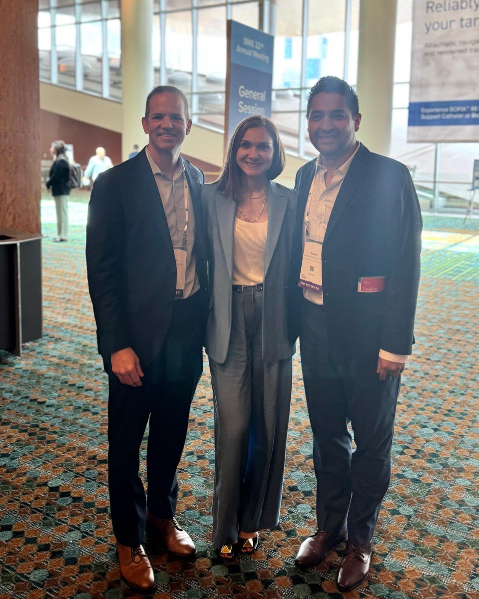 InoaVioliza's tweet image. #LatinoNIRdocs @SNISinfo Another excellent meeting #SNIS2025 @yafellserulle @DanielVelaMD #DiversityInNIR