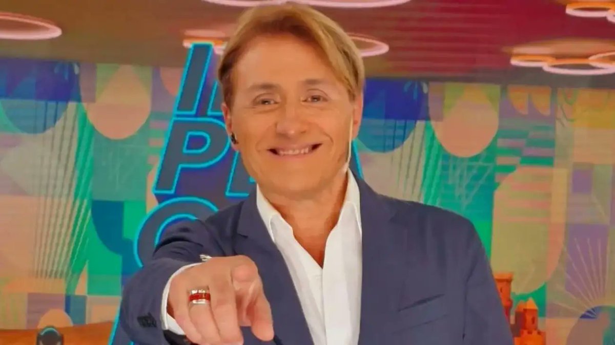 Asaltaron y apuñalaron al periodista Daniel Gómez Rinaldi mientras esperaba el colectivo.