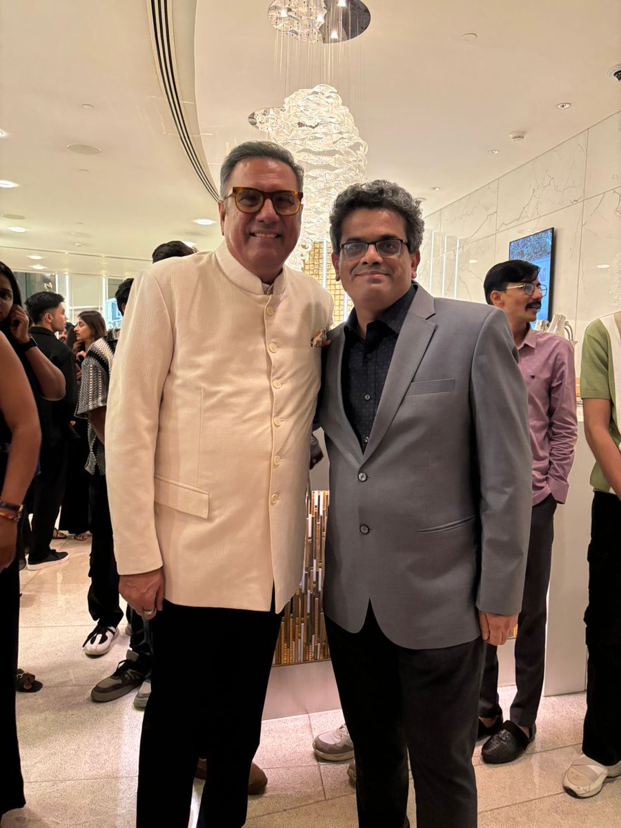 Attended the Mumbai premiere of #TanviTheGreat <a href="/AnupamPKher/">Anupam Kher</a> saab's directorial venture. A feel good film with an important social message of goodness and self-belief. Thank you Anupam ji and <a href="/bomanirani/">Boman Irani</a> Sir for having me. Saw <a href="/megirish2001/">Meghna Girish 🇮🇳</a> ji walk past after the show but could/