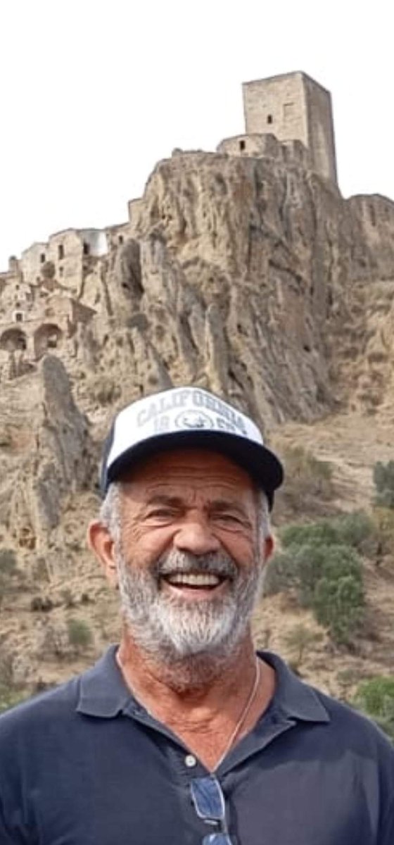 MelGibsonQ__'s tweet image. I returned to Craco to walk the land, feel the silence, and receive the “inspection” ahead of filming The Resurrection. 🎬
Every stone here tells a story. And this story the continuation of The Passion demands sacred ground.
The journey continues...