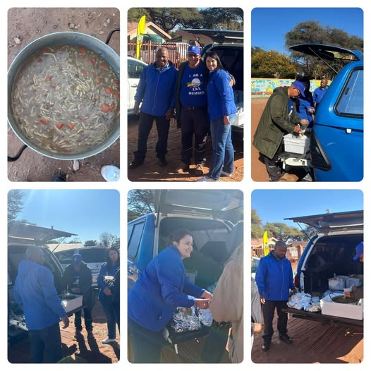 DA_NCape's tweet photo. The DA showed love and support with a care event in front of the #Kathu Clinic #Gamagara.💙

Every act of kindness counts. 🫶

 #67minutes #TheDAcares https://t.co/mQCY3NH3vE