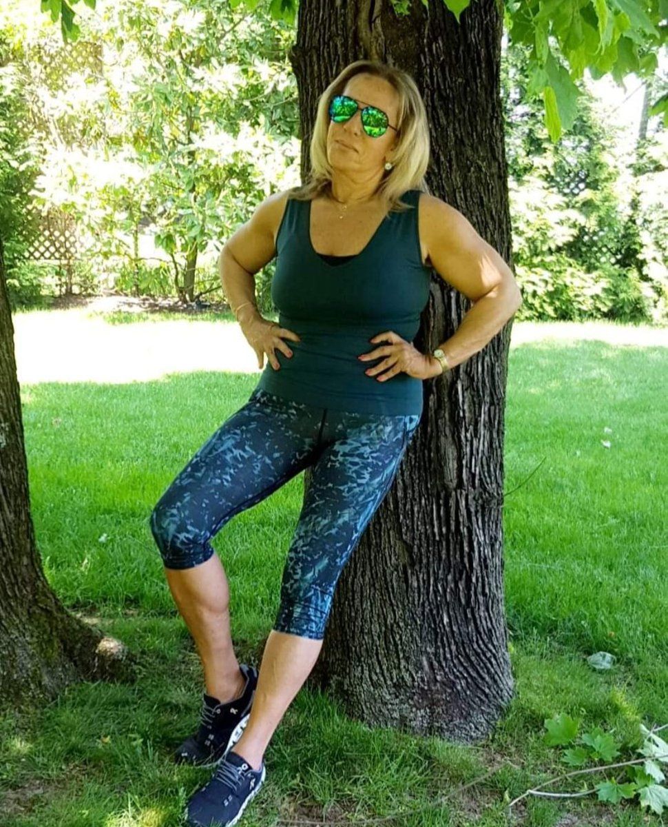 TODAY IS YOUR DAY

✨️ To start fresh
✨️ To eat right
✨️ To train hard
✨️ To live healthy
✨️ To be proud

#selfcare #Loveyourself #HealthyLiving #healthylifestyle #StayFocused