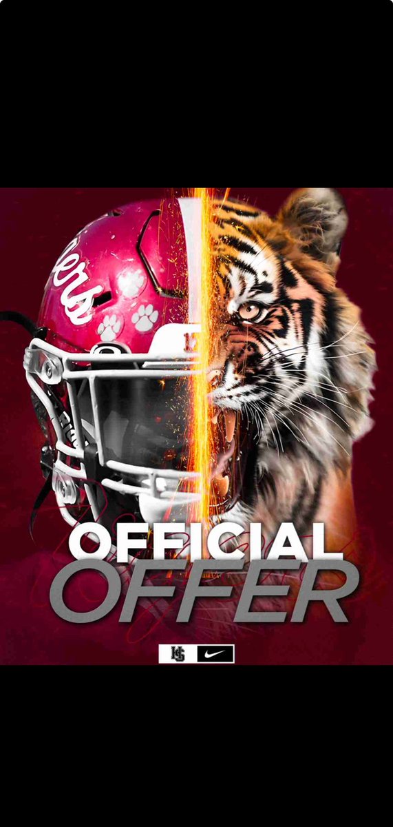 AustinRiggs_6's tweet image. #AGTG Blessed to receive an offer from @HSC__FOOTBALL! Thank you @Coach_Luvara for the opportunity!!
@pointerfootball @moehenry1 @PrepRedzoneAR