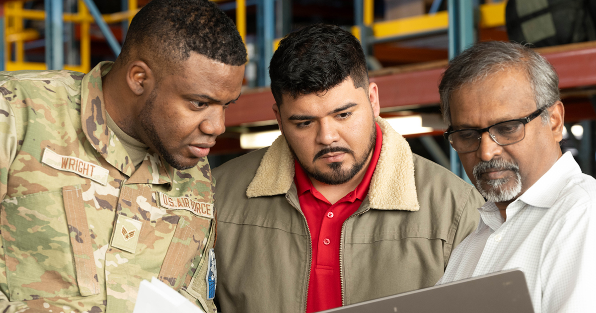 SpaceWERXDOD's tweet image. Missed last week’s AMA on @usairforce & @spaceforcedod 25.5/E Release 10 Open Topic Phase I❓ No problem!
📽️ Recording & 📄 slides now available:
linktr.ee/afwerxsocial
Have a tech that boosts warfighting? 💡 Apply by Aug 5: afwerx.com/divisions/vent…
