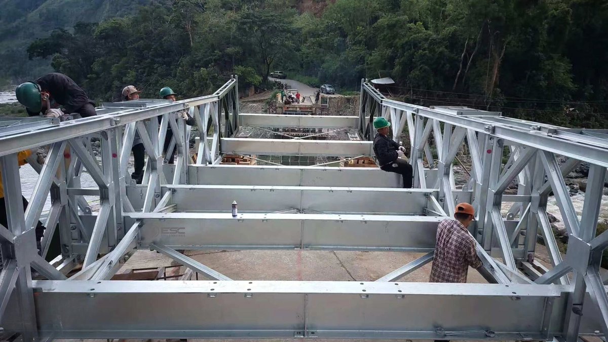 Precision in Progress. ESC Modular Steel Bridge under installation—every beam and bolt aligned for rapid connectivity and enduring strength. 

Partner with ESC for reliable, fast-deploying bridge solutions: 
✉️ info@escsteel.com or 📞 ᴜꜱᴀ (980) 689 4389
