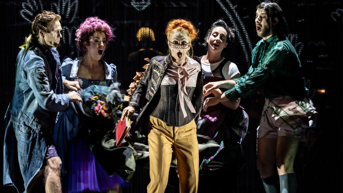 WelshNatOpera's tweet image. Friday Fact! 🧠
Pangloss, Candide’s ever-optimistic tutor, gets his name from the Greek for “all tongue” or “all-talk”
Today, calling someone Panglossian means they’re unrealistically positive...
So, how Panglossian are we feeling this Friday? 😅
#WNOcandide
📷 2023