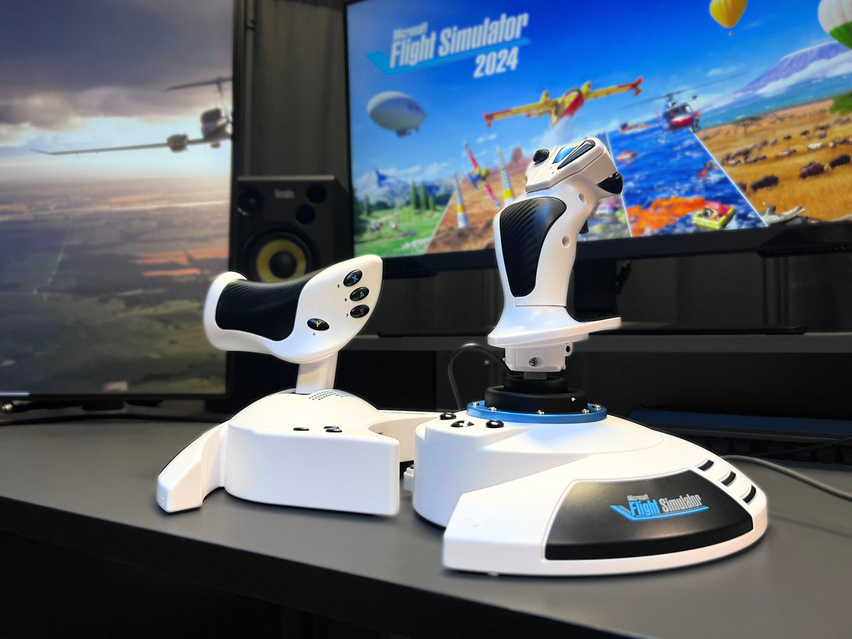 TMThrustmaster's tweet image. A sunny day is the perfect moment for a flight trip โ๏ธโ๏ธ
What will be your next trip?