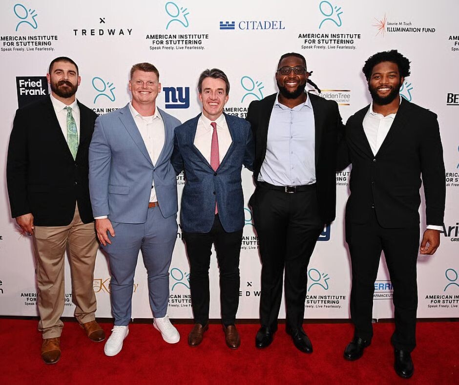 We were honored to welcome incredible guests to our 19th Annual Gala, including NY Giants players Joshua Ezeudu, Tomon Fox, John Michael Schmitz, and Bryan Hudson, Survivor Season 48’s Mitch Guerra, and leaders across law, medicine, and media. 💙
🔗 resident.com/legacy-and-con…