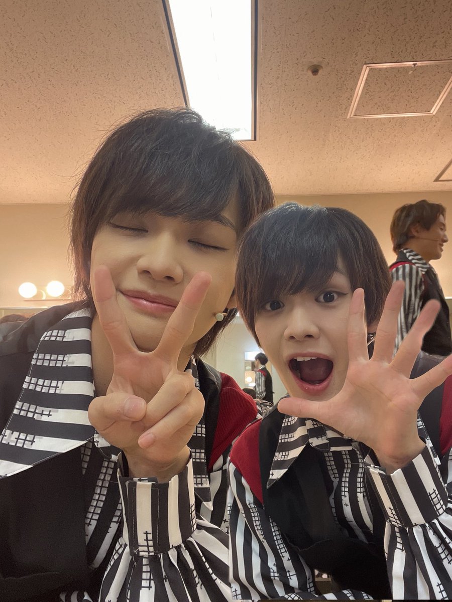 haruk_i02's tweet image. ミュージカル
「ヘタリア〜A tender world〜」
福島初日 25公演目ありがとうございました😊
初めての福島公演で劇場も大きくて楽しかった!!
明日で終わっちゃうなんて信じられない
#ヘタミュ
