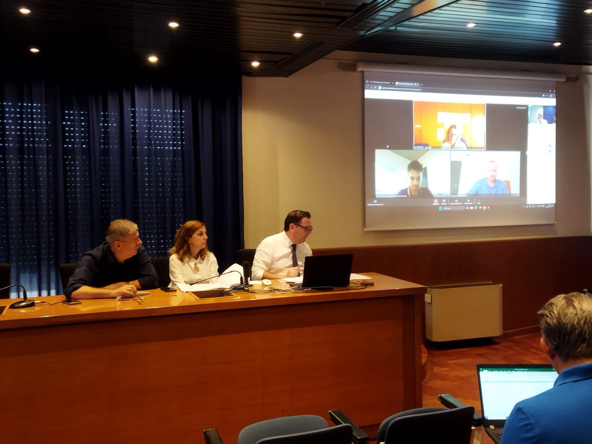 🤝 Ausiliariato: la @Asl2Abruzzo riduce le ore per un uso corretto dei fondi pubblici, ma offre la proroga del contratto fino a fine anno per sostenere i lavoratori 

💼 Il dg Palmieri: "Una scelta per evitare strappi occupazionali"

Qui i dettagli 👇 asl2abruzzo.it/facchinaggio-a…
