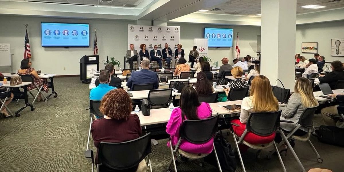 Arrington4Fl's tweet image. Thank you to the Hispanic Chamber of Metro Orlando for inviting me to join your Lunch and Learn series this week!
I enjoyed the opportunity to share policy updates from the legislative session and engage in meaningful conversations with our vibrant business community. Grateful…