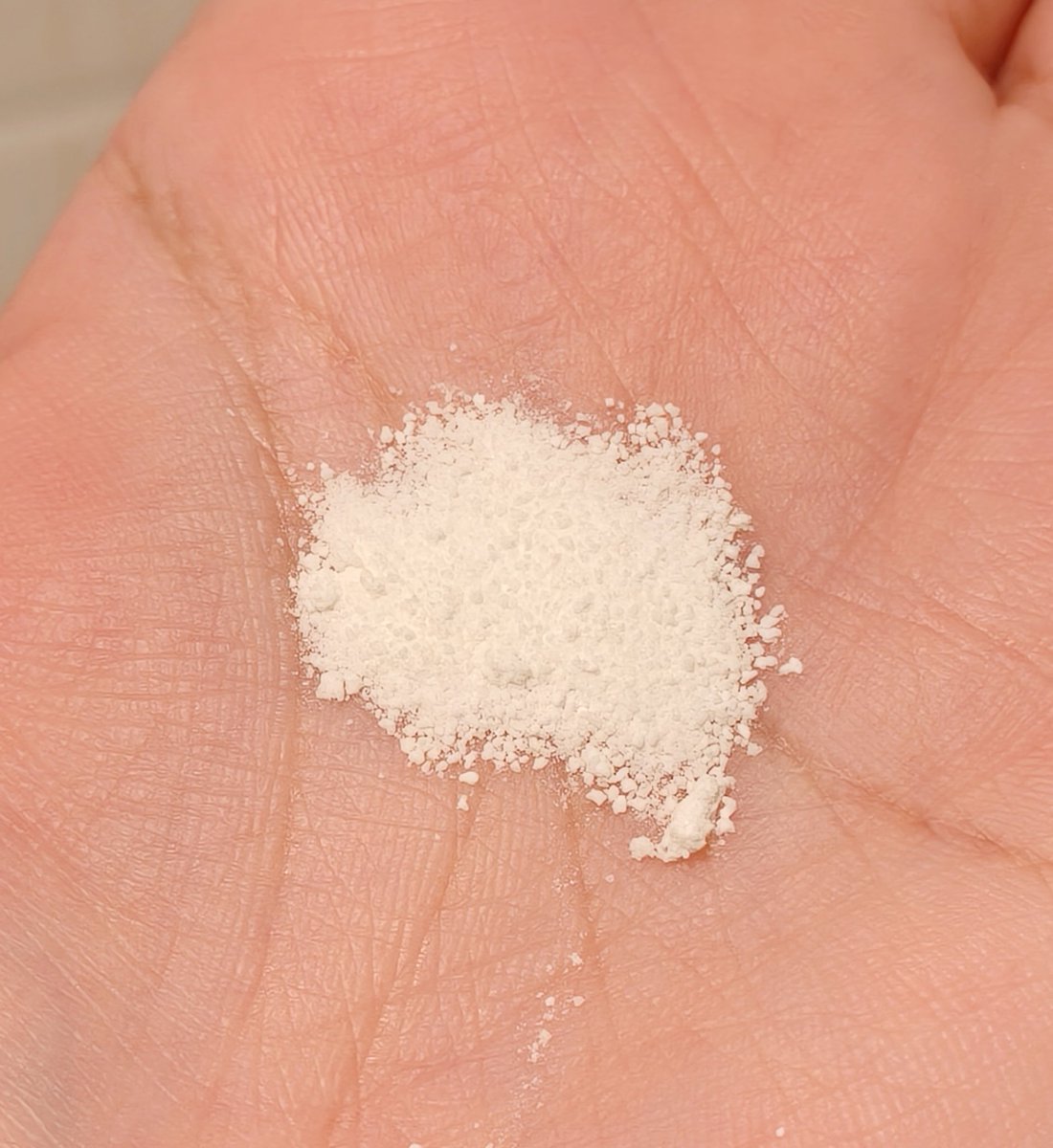 ผงล้างหน้า Needly อันนี้ใช้ดีมาก เหมาะกับคนที่อยากผลัดเซลล์ผิวอ่อนๆ ล้างแล้วไม่แสบผิว ไม่ยิบ เป็นผงเอนไซม์ละลายเซลล์ผิวที่ตายแล้ว ล้างแล้วหน้านุ่ม ผิวขึ้นเงา เปล่งแสงได้ ลดอุดตัน ลดผิวมันดีด้วย 
📍s.shopee.co.th/8ALCfBH3Qe