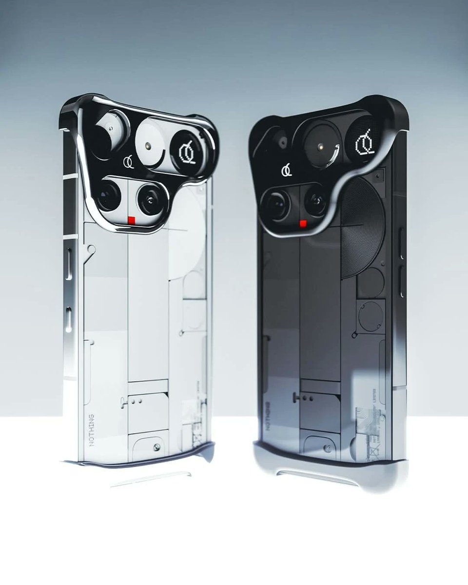 TrakinTech's tweet image. Just when you thought we have seen everything 😅
#NothingPhone3