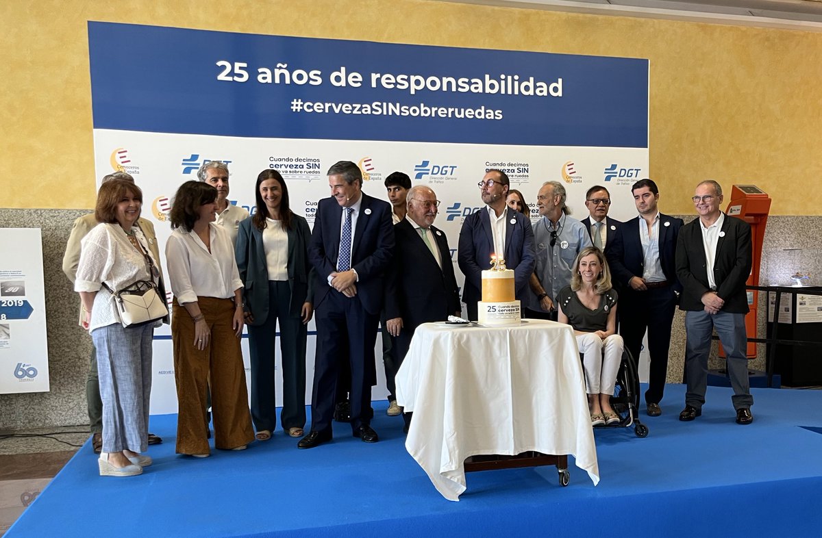 @aecarretera tweet media