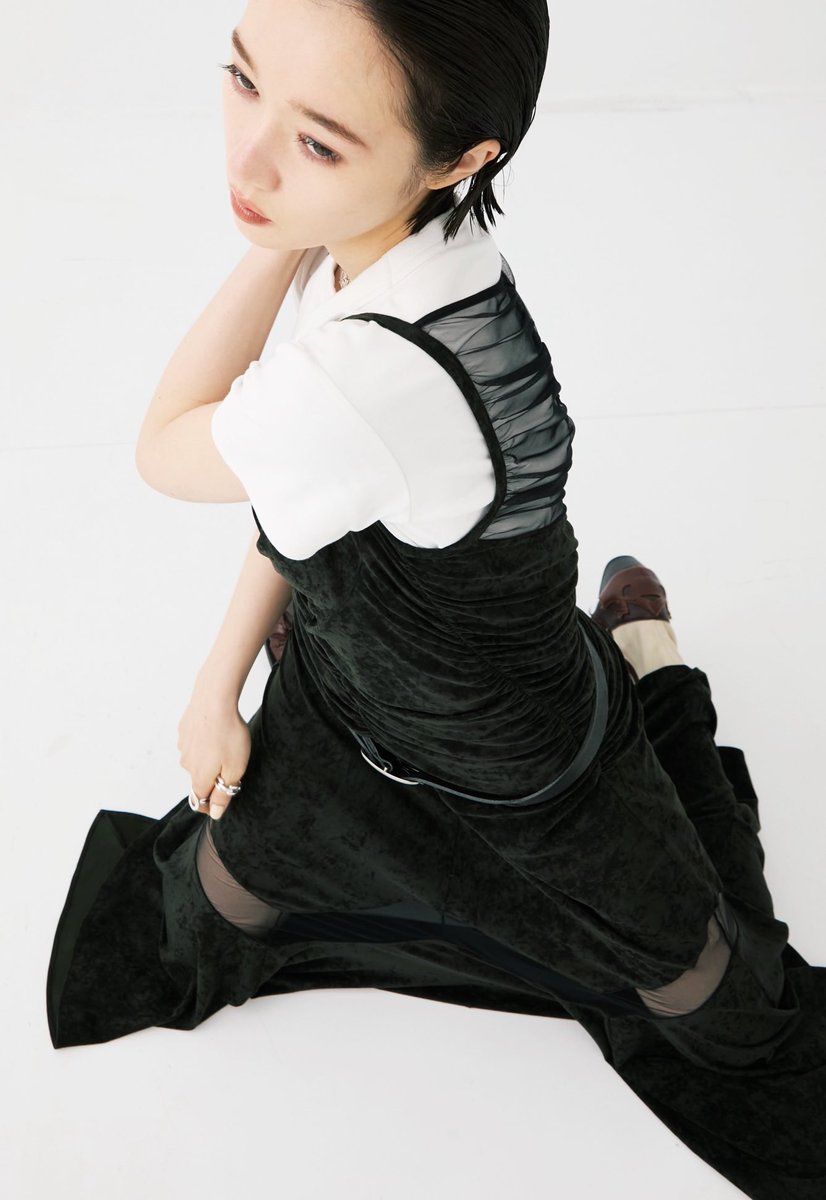 FETICO × STUDIOUS別注ベロアシアーカットヘムドレスがついに発売しま