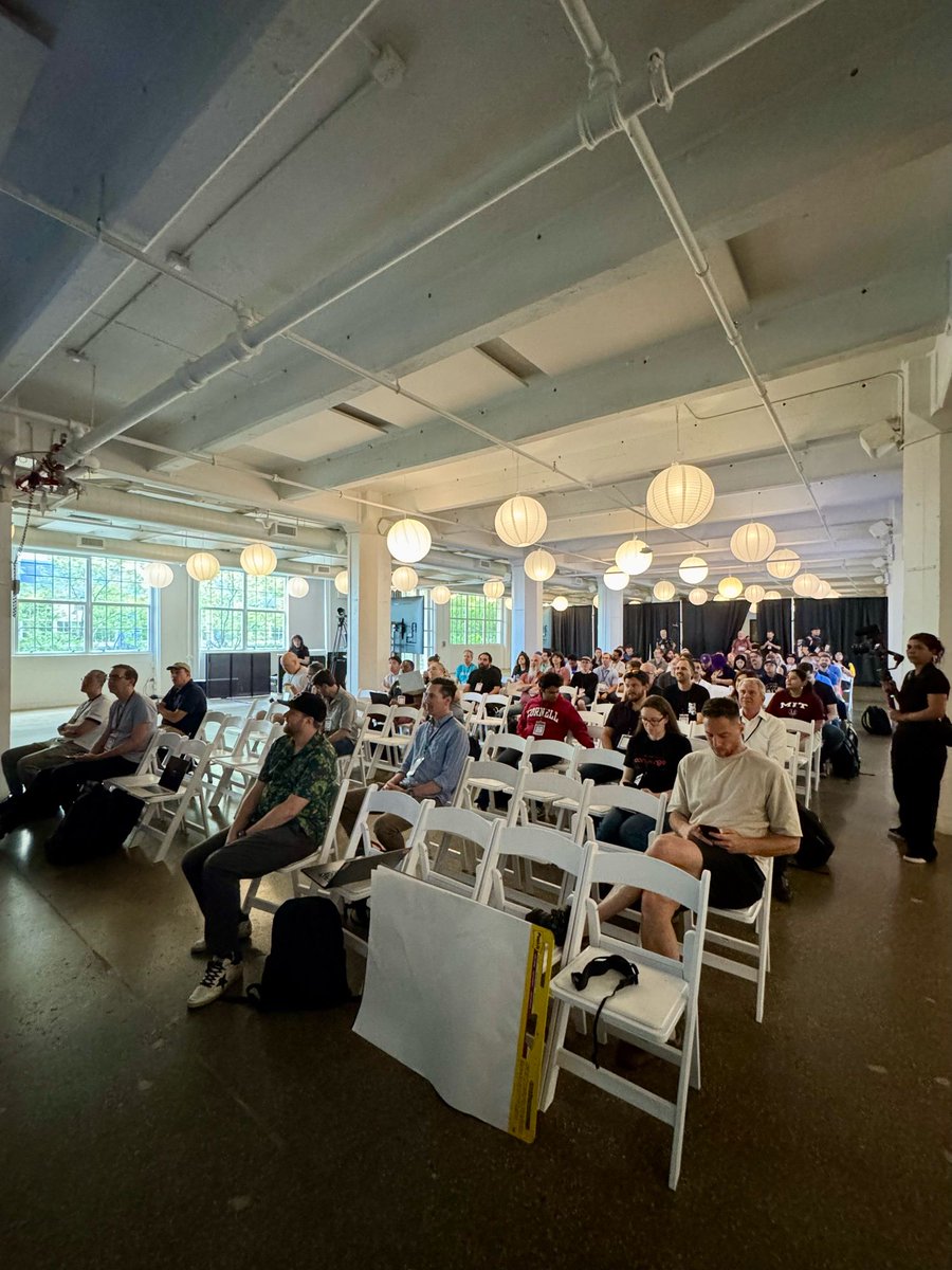 devrelcon's tweet image. Good morning #devrelcon 🤩