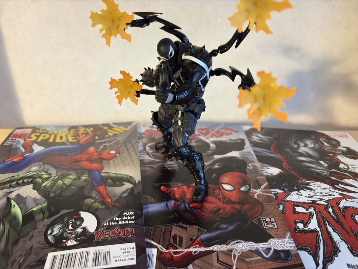 yellowzyoka's tweet image. このアメコミの並びを
やりたかったんだよ…！

#エージェントヴェノム #AgentVenom 
#Marvel #マーベル #アメコミ 
#アメイジングヤマグチ