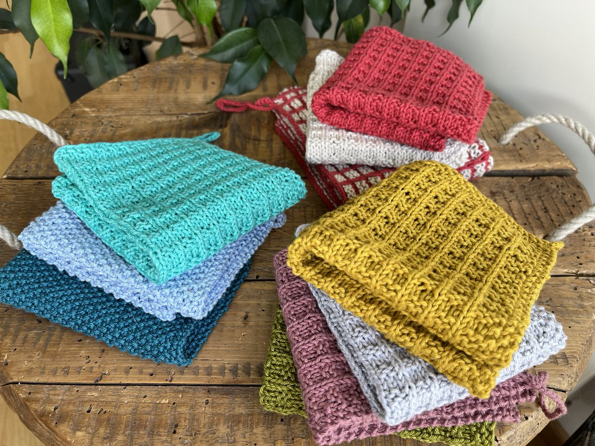 catsitterka's tweet photo. Moje nová posedlost - bavlněný ručníčky
🧶Pattern by Anne Mancine and Purl Soho🧶
#knitting #knittingaddict #cotton https://t.co/oGafiuws4W