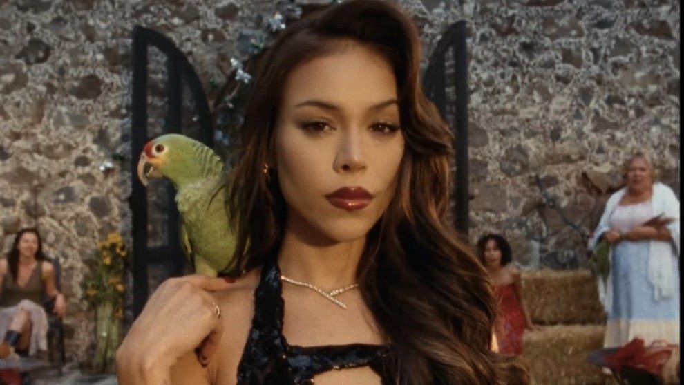 OwnUtopia's tweet image. Com direito a uma mega produçao musical e visual, um clipe super produzido e carregado de atuação, a mexicana Danna Paola surpreendeu em seu delicioso novo single “KHE CALOR”, já disponível em todas as plataformas digitais! 🔥 youtu.be/lYe8EWSbCCI?si…