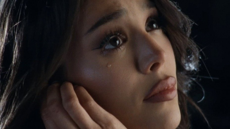 OwnUtopia's tweet image. Com direito a uma mega produçao musical e visual, um clipe super produzido e carregado de atuação, a mexicana Danna Paola surpreendeu em seu delicioso novo single “KHE CALOR”, já disponível em todas as plataformas digitais! 🔥 youtu.be/lYe8EWSbCCI?si…