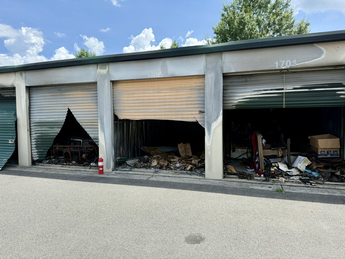 TRUmav's tweet image. When the meth lab at my storage facility blows up, it’s makes my passive income feel not so passive