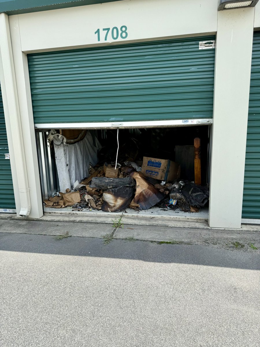TRUmav's tweet image. When the meth lab at my storage facility blows up, it’s makes my passive income feel not so passive