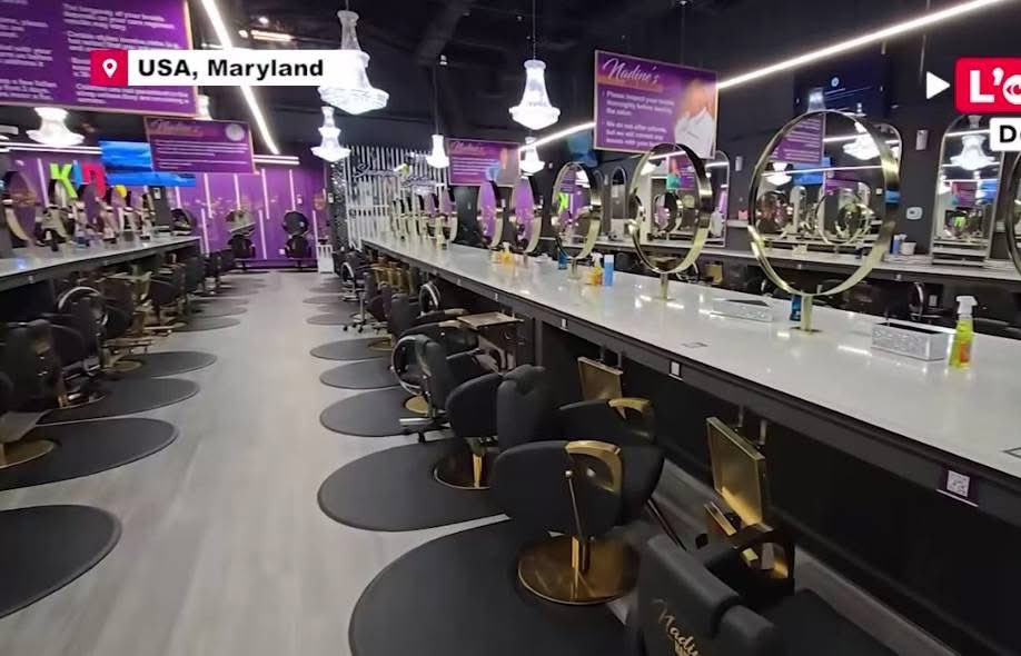 waren_barber237's tweet photo. Madame Nadine djuiko’s la camerounaise qui a ouvert l’un des plus grands salons de coiffure du Maryland🇺🇸 

150 postes de travail, 400 employés. 

D’étudiante à coiffeuse millionnaire. 

Un parcours inspirant, thread ⤵️ https://t.co/UiI7ghsqBS