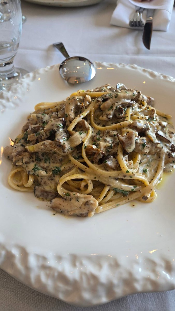 Karl_Man55's tweet image. #Food #Restaurent #Supper #Pasta #Art #Date #Night #Italian