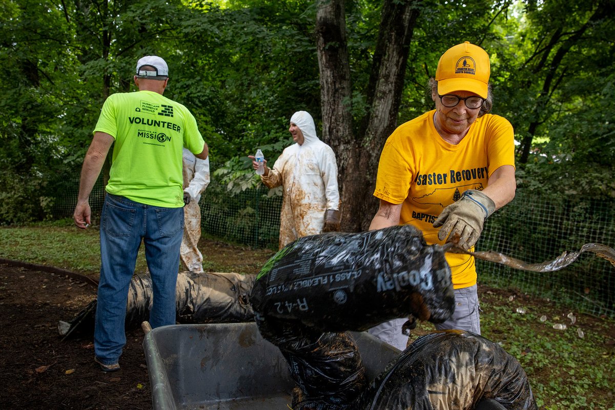 nc_missions's tweet image. For the next two weeks we are pushing to get as many volunteers as possible to finish up the mud out/tear out jobs in Durham after Tropical Storm Chantal. We have lodging, meals, showers and laundry for you. Sign up here: docs.google.com/forms/d/e/1FAI…