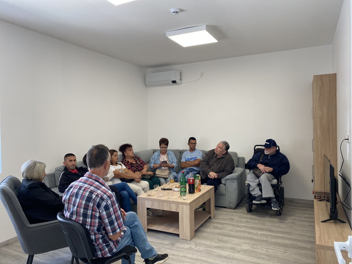 UNDP_Montenegro's tweet image. 🟣 Together with @MSSDCrneGore and @OpstinaBerane , we opened a new Day Care Centre for elderly & adults with disabilities.
The centre, with a capacity for 1️⃣5️⃣users, offers dignity, safety & independence – close to home.
➡️ One more step towards inclusive communities for all.