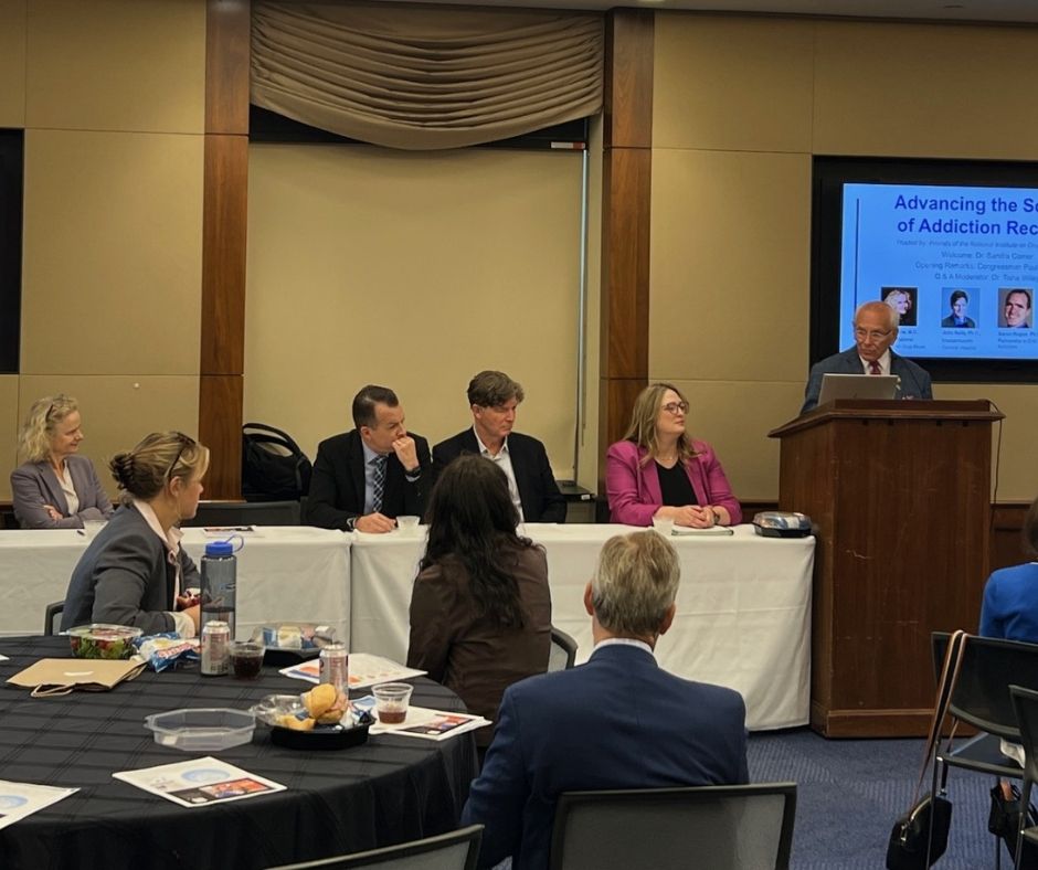CPDD members were on Capitol Hill yesterday for a powerful briefing on Advancing the Science of Addiction Recovery. Grateful to @FriendsofNIDA and Rep. Paul Tonko for sponsoring the info session.