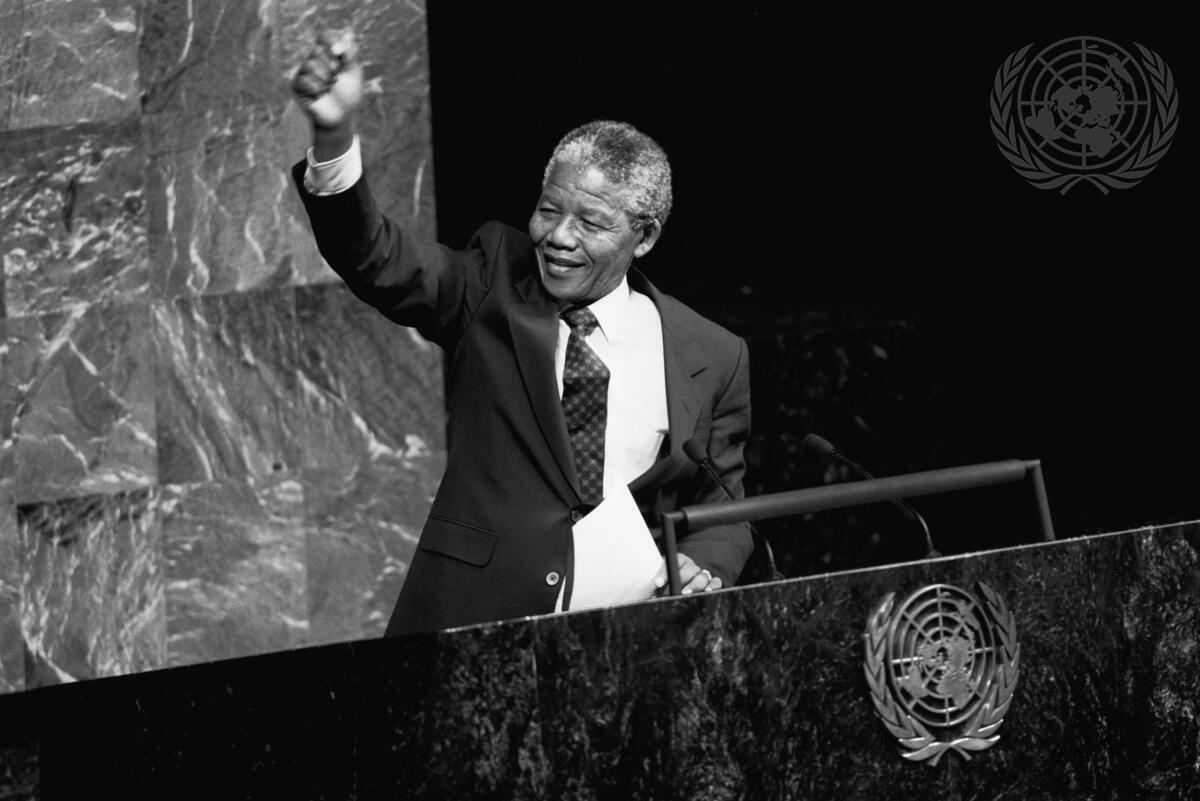 UN_Vienna's tweet image. #MandelaDay is an opportunity to "rekindle our global commitment to peace, justice and human dignity", says UN-Chief @antonioguterres.
His extraordinary life showed how one person can transform oppression and subjugation into justice and reconciliation.
- unis.unvienna.org/unis/en/pressr…