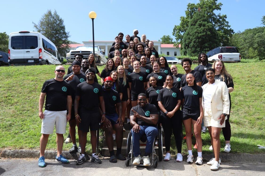 HPUWBB's tweet image. Sky and Chana participated in the 2025 @bigsouthsports Leadership Council hosted by Commissioner Montgomery 馃憦
#GoHPU