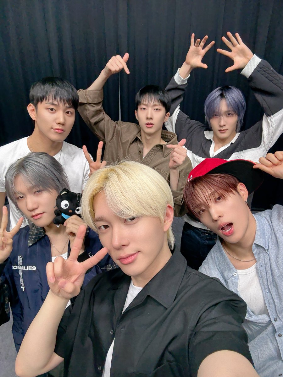 [📸] 250718 P1Harmony 8th Mini Album [DUH!] 발매 기념 팬 사인회

#P1Harmony #피원하모니 #P1H #DUH