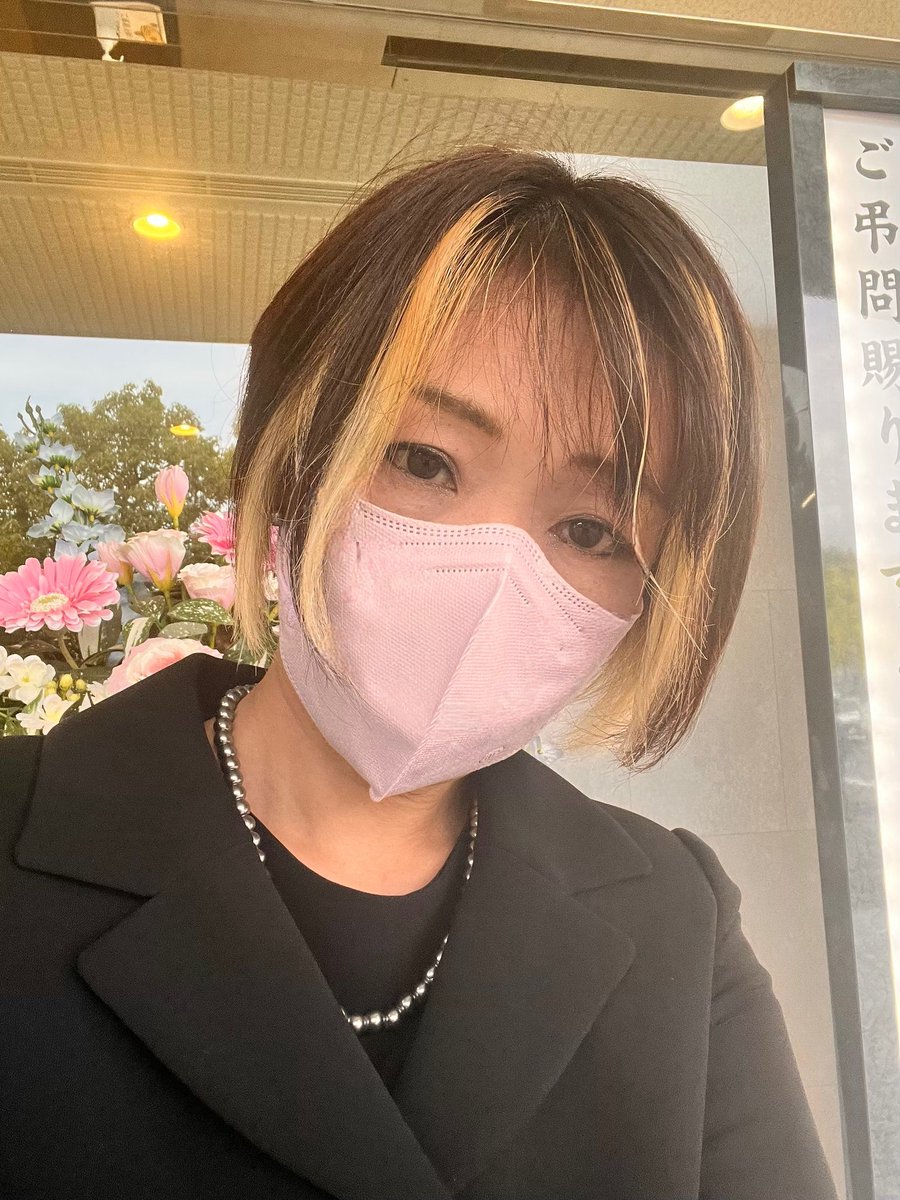 叔父のお通夜行ってきました🚗 ³₃
明日は告別式です

フィルター無し注意⚠️
拡大したらアカーン‼️
って言うと拡大しちゃうよねꉂꉂ🤣𐤔𐤔