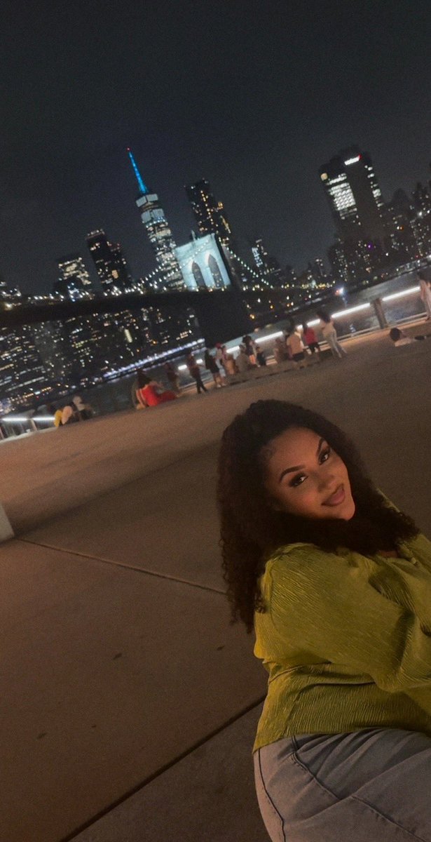 CThaaOne's tweet image. Was gone for MY QUEEN’s Birthday, but better late than never. Happy Birthday MI VIDA, I LOVE YOU! 🥳🎉🎂🎊