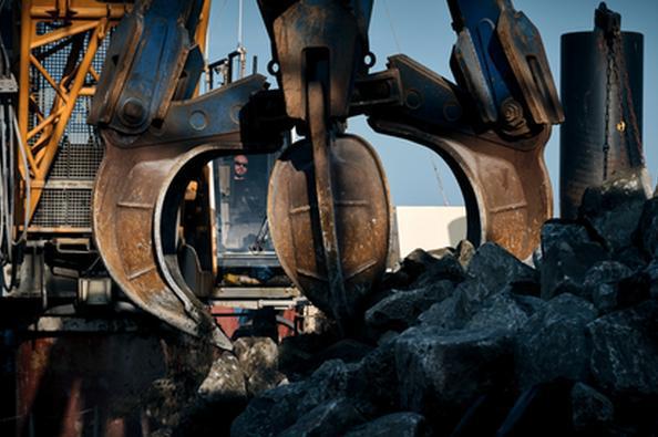 Precision dredging is being adopted as a tool for marine ecosystem restoration, and in Denmark, projects at Taarbæk Reef and Gilleleje Flak showcase how this technique can rebuild lost habitats. dredging.org/news/233/dredg…