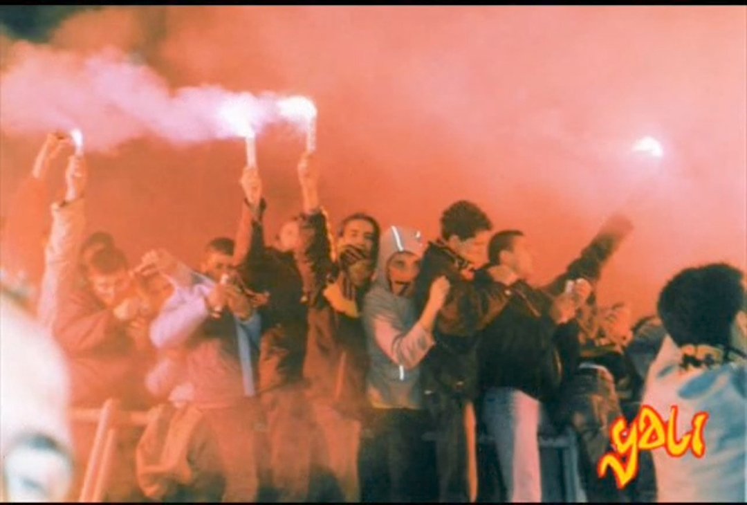 Hasretliği çektirme Tanrım,
gözümüz yollarda kalmasın 
Ne istersen al götür ama
sevda bize, aşk bize kalsın

#Göztepe
#AsırlıkEfsane 
#EfsaneGöztepe