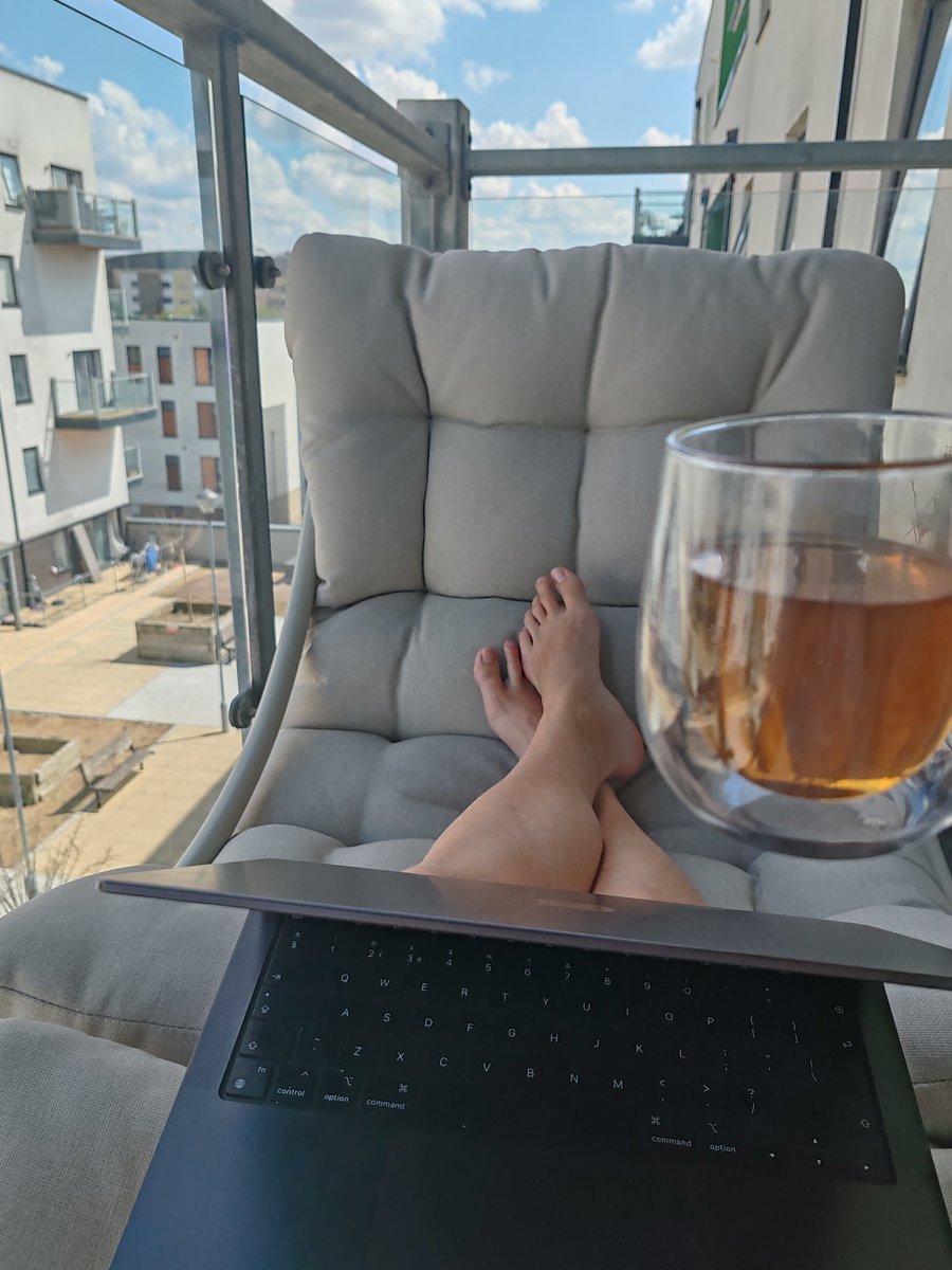 Blondie Dev | Stacey tweet media