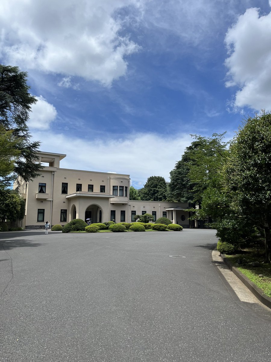maywonder0513's tweet image. 東京都庭園美術館。今は、建物を公開中。ほんとに、ほんとに美しい建物だと思います。8月24日まで‼️