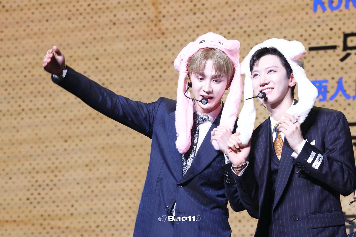 2minshinee2's tweet photo. 两只老虎
#KUN #쿤 #TEN  #텐 #WayV #kunten #tenkun  #クンテン #wayv_nowayout_concert
#wayvshowcase https://t.co/N1zjNzHde7