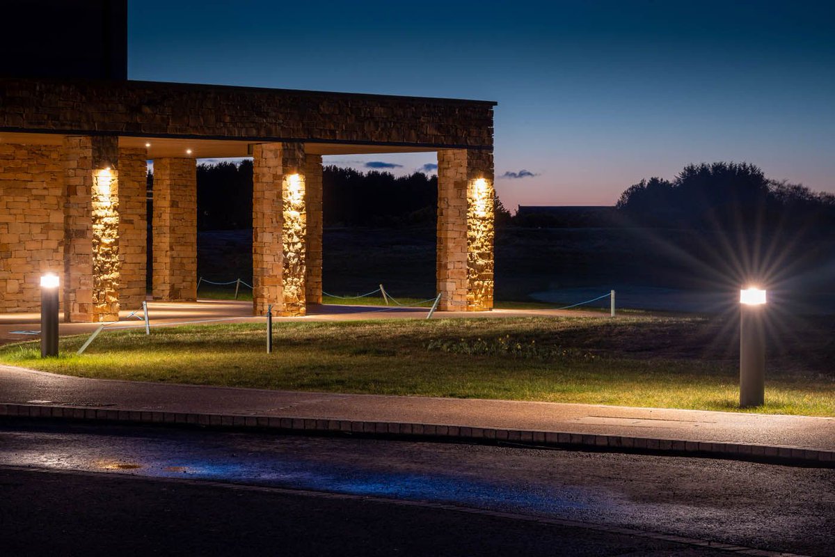kingfisherlight's tweet photo. Throwback Thursday - Lighting the Way at Dundonald Links ✨ 

From lodge paths to the clubhouse, our coastal lighting scheme at Dundonald Links was all about blending style with strength.

Read more about our projects here: https://t.co/jOWAvmJwjc https://t.co/f2asDVLV3t