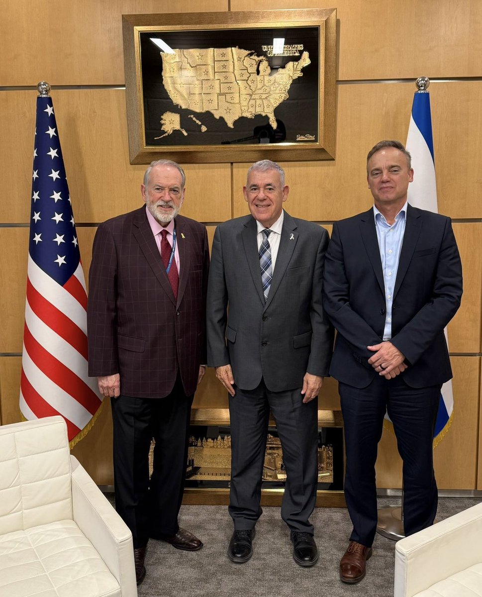 USAmbIsrael's tweet image. Today I welcomed @ILAerospaceIAI CEO Boaz Levy to @usembassyjlm for a discussion on how his company’s cutting-edge missile defense technology strengthens U.S.-Israel security cooperation and saves lives. Truly grateful to have Boaz and his team on our side!
